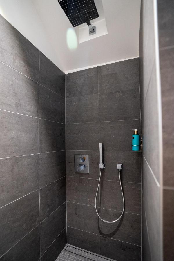 Krafft, Centre Ville, Climatise, Baignoire Double - La Cle Des Sacres رانس المظهر الخارجي الصورة